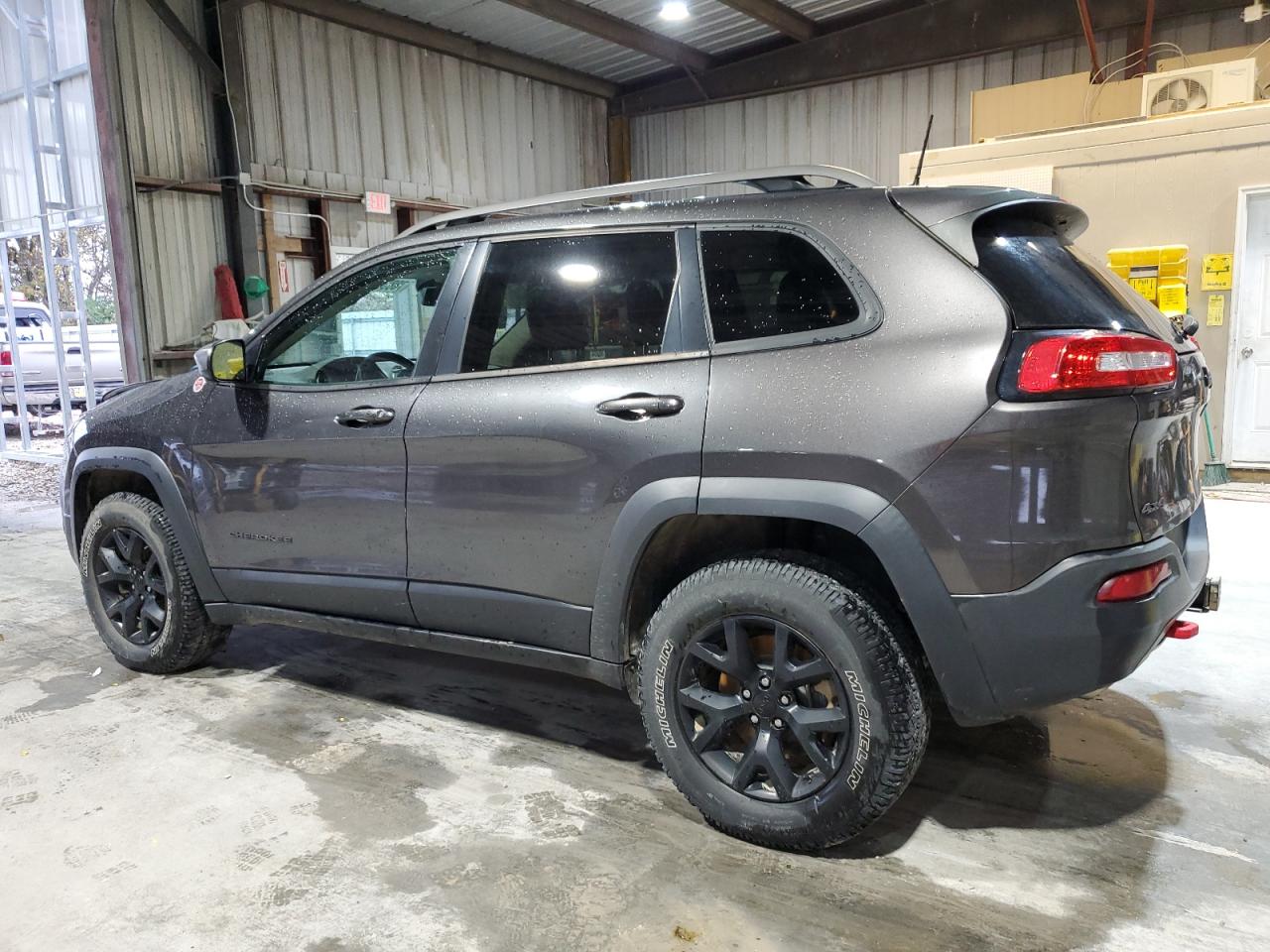 2016 Jeep Cherokee VIN 1C4PJMBS1GW176399 Copart auction photo, front end damage thumbnail 2