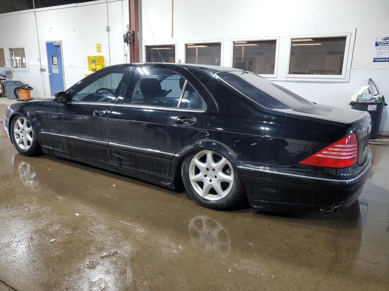 2004 Mercedes-Benz S-klasse VIN WDBNG83J64A405380 Copart auction photo, rear end / undercarriage damage thumbnail 2