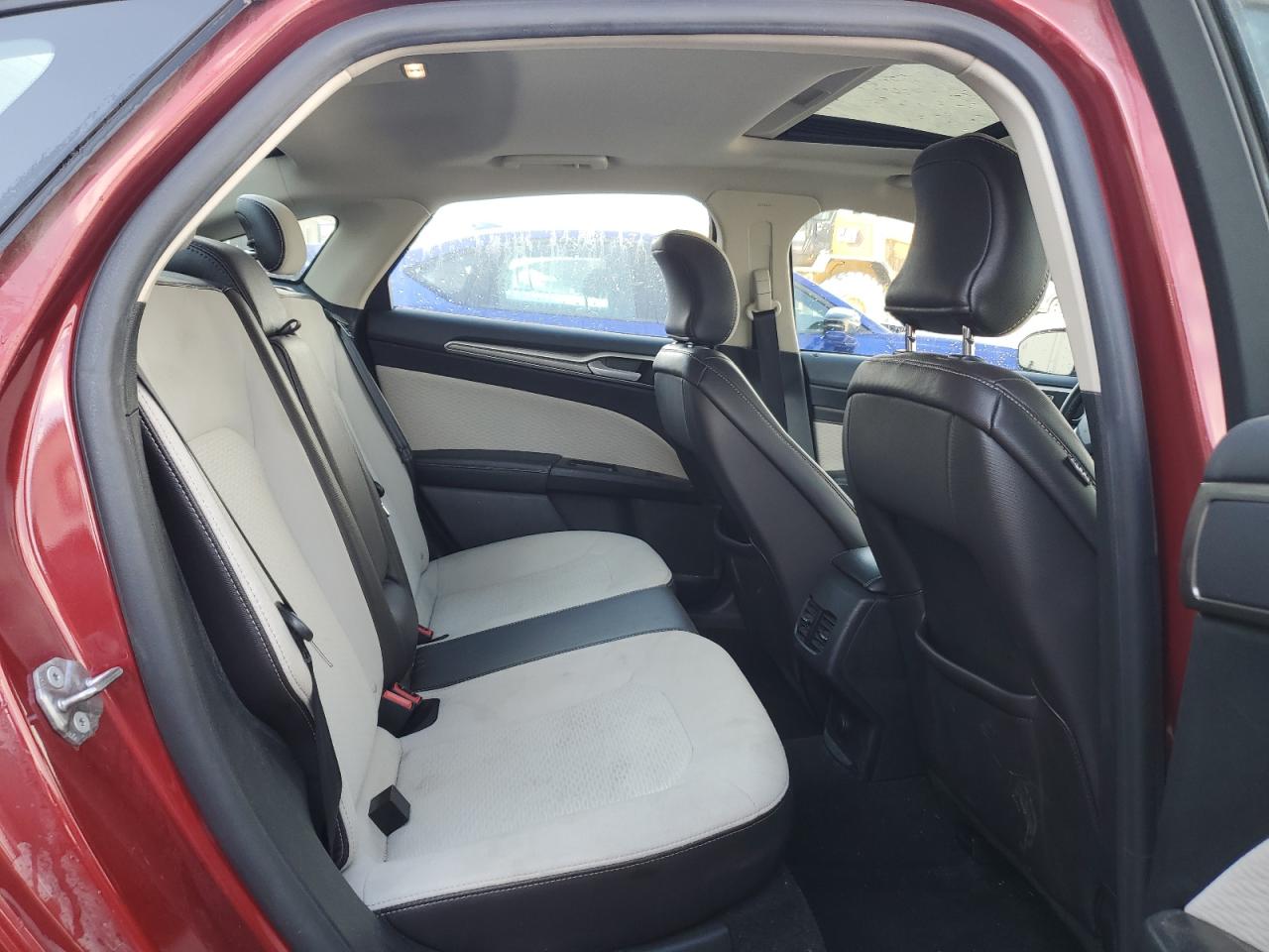 2019 Ford Fusion VIN 3FA6P0HD8KR247904 Copart auction photo, side / rear end damage thumbnail 10
