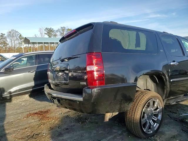 2011 Chevrolet Suburban VIN 1GNSKKE34BR315990 Copart auction photo, front end / minor dent/scratches damage thumbnail 11