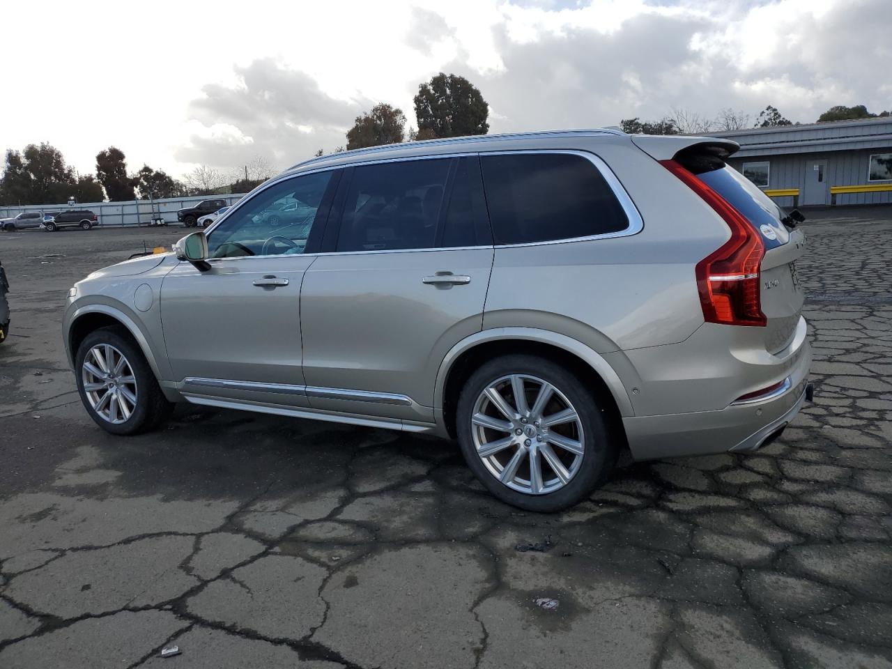 2018 Volvo XC90 VIN YV4BR0PL4J1345040 Copart auction photo, front end / side damage thumbnail 2