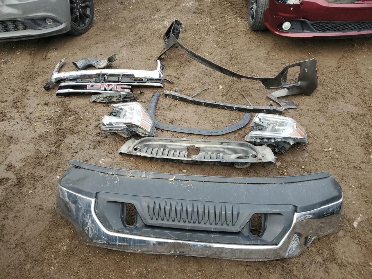 2019 GMC Sierra VIN 1GTR9BED1KZ408655 Copart auction photo, front end / minor dent/scratches damage thumbnail 12