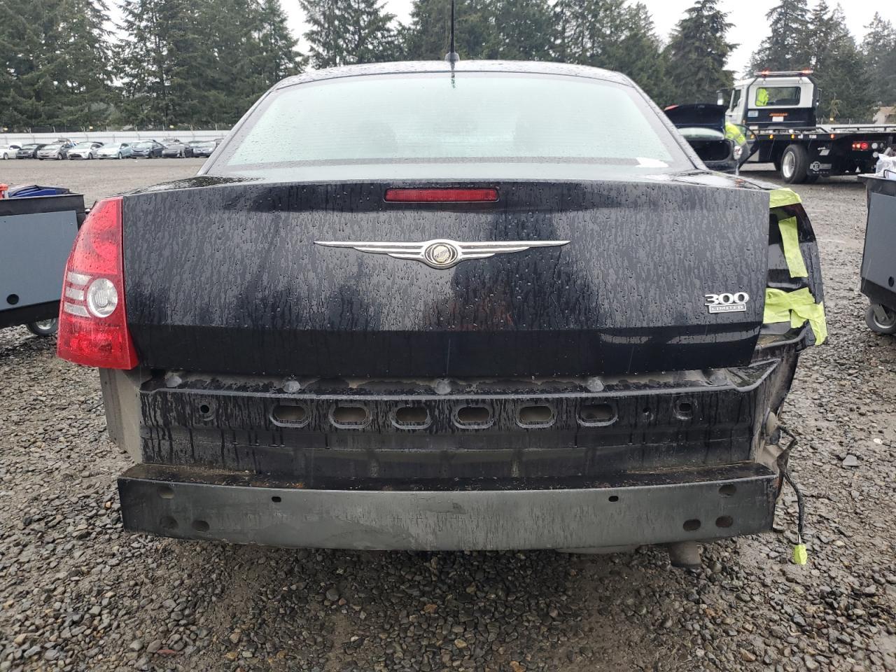 2008 Chrysler 300 VIN 2C3KA33G98H252745 Copart auction photo, rear end damage thumbnail 6