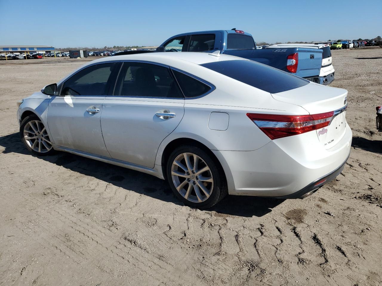 2013 Toyota Avalon VIN 4T1BK1EB2DU008758 Copart auction photo, front end / minor dent/scratches damage thumbnail 2