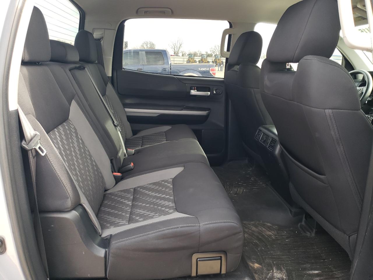 2019 Toyota Tundra VIN 5TFEY5F14KX251996 Copart auction photo, rear end damage thumbnail 10