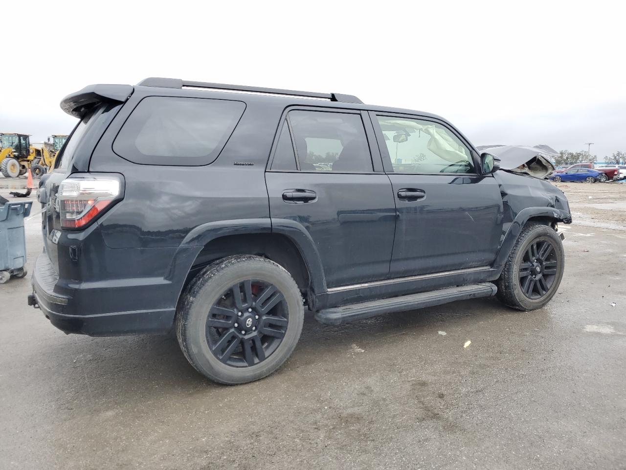 2019 Toyota 4Runner VIN JTEBU5JR9K5692610 Copart auction photo, front end damage thumbnail 3