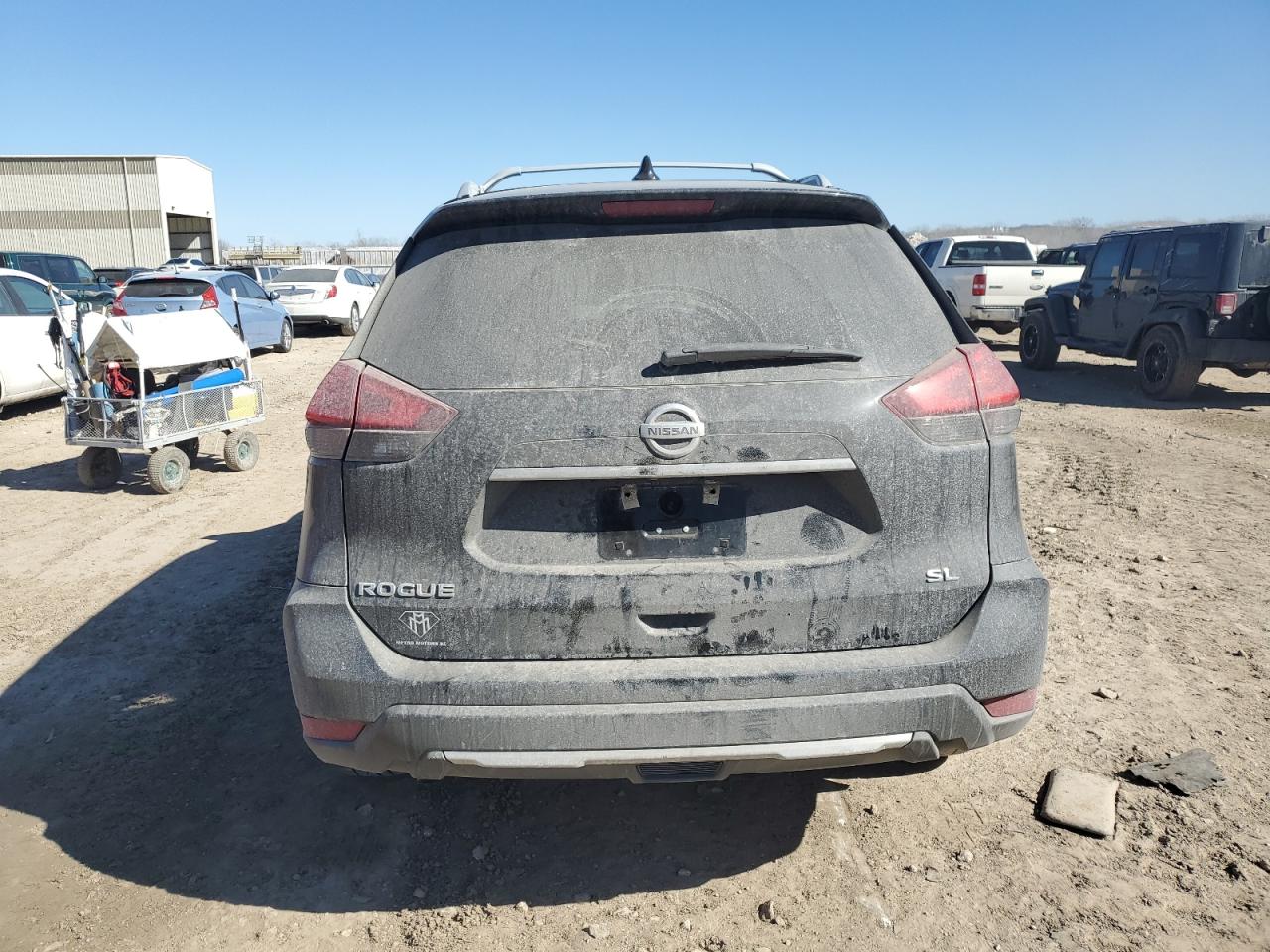 2017 Nissan Rogue VIN 5N1AT2MTXHC827876 Copart auction photo, front end damage thumbnail 6