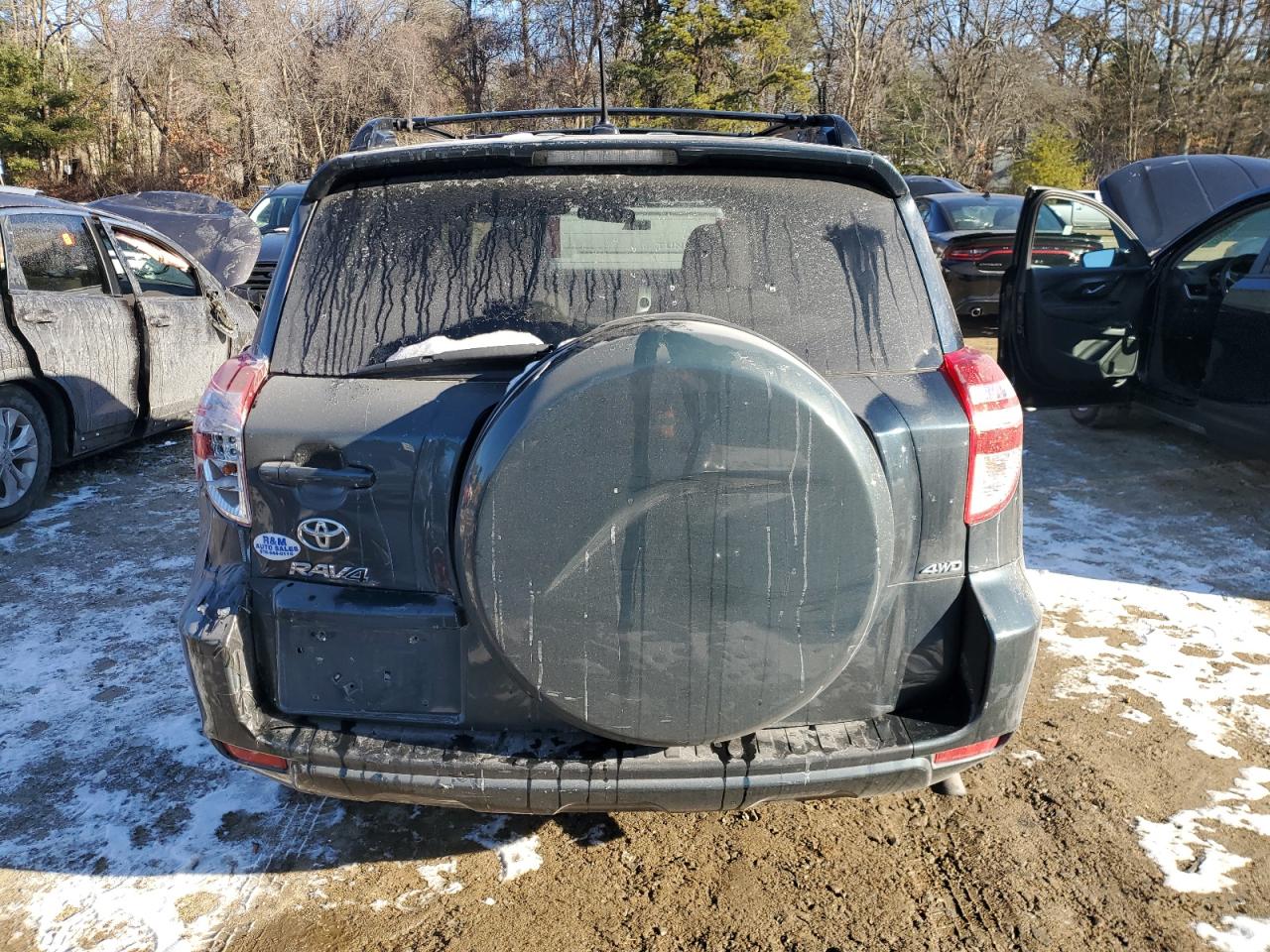 2011 Toyota RAV 4 VIN 2T3BF4DV4BW133489 Copart auction photo, all over damage thumbnail 6