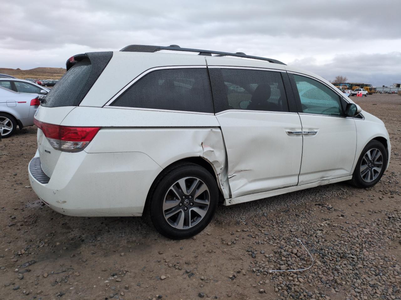2015 Honda Odyssey VIN 5FNRL5H98FB023910 Copart auction photo, side damage thumbnail 3