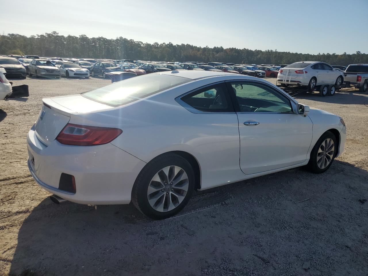 2014 Honda Accord VIN 1HGCT1B86EA015120 Copart auction photo, undercarriage damage thumbnail 3