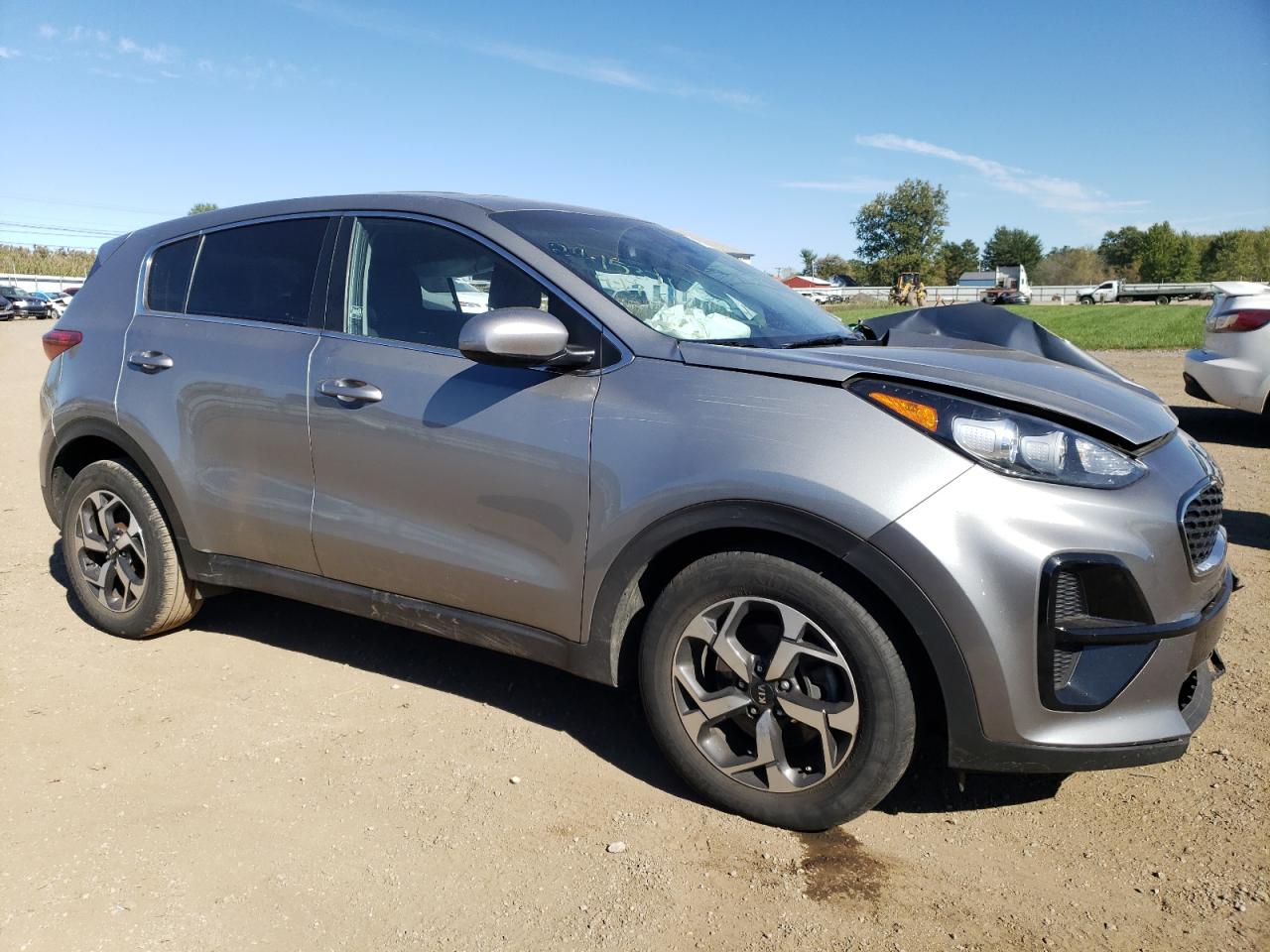 2022 KIA Sportage VIN KNDPM3ACXN7007534 Copart auction photo, vandalism / front end damage thumbnail 4