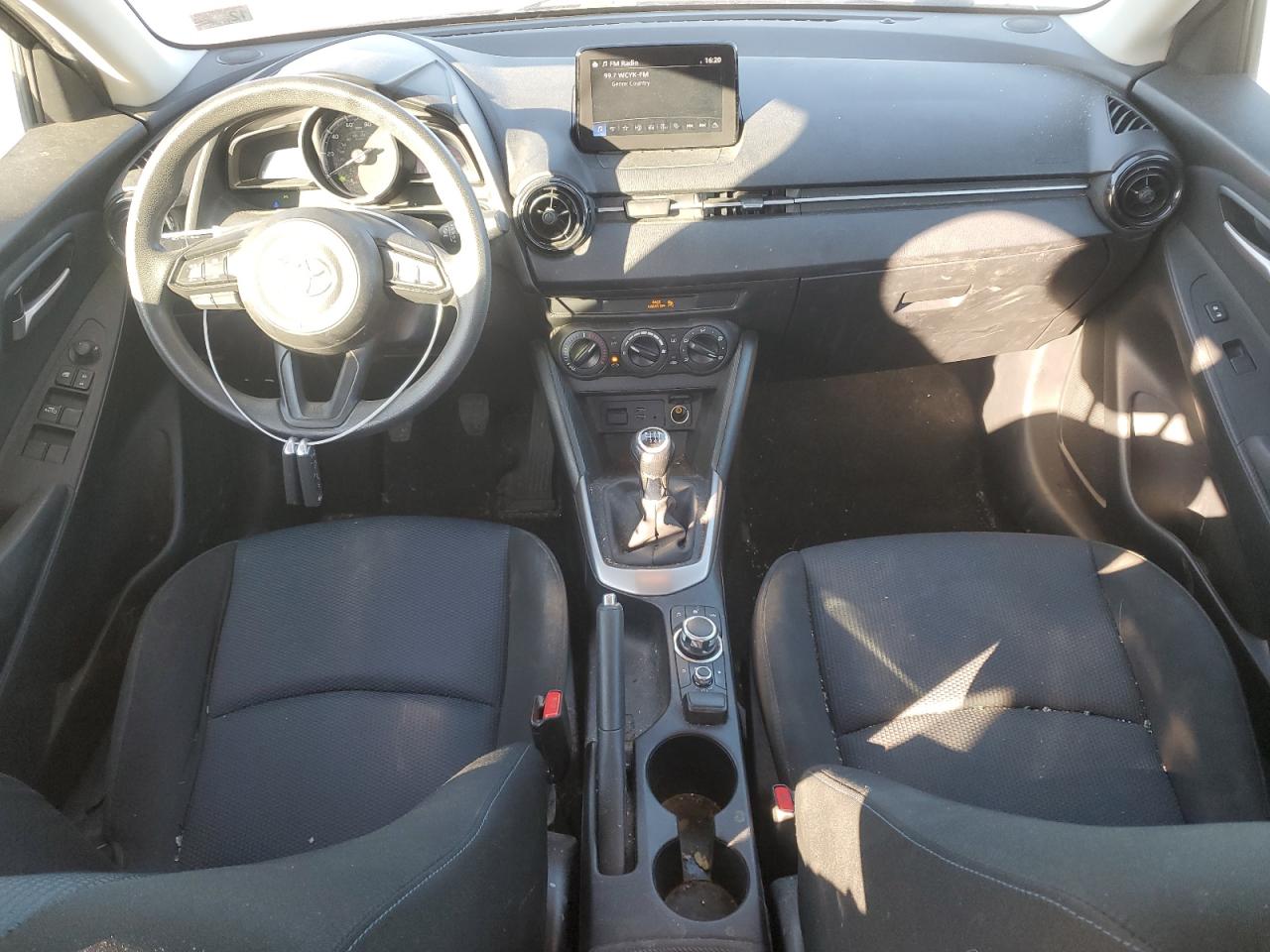2019 Toyota Yaris VIN 3MYDLBYV4KY512097 Copart auction photo, top/roof / rear end damage thumbnail 8
