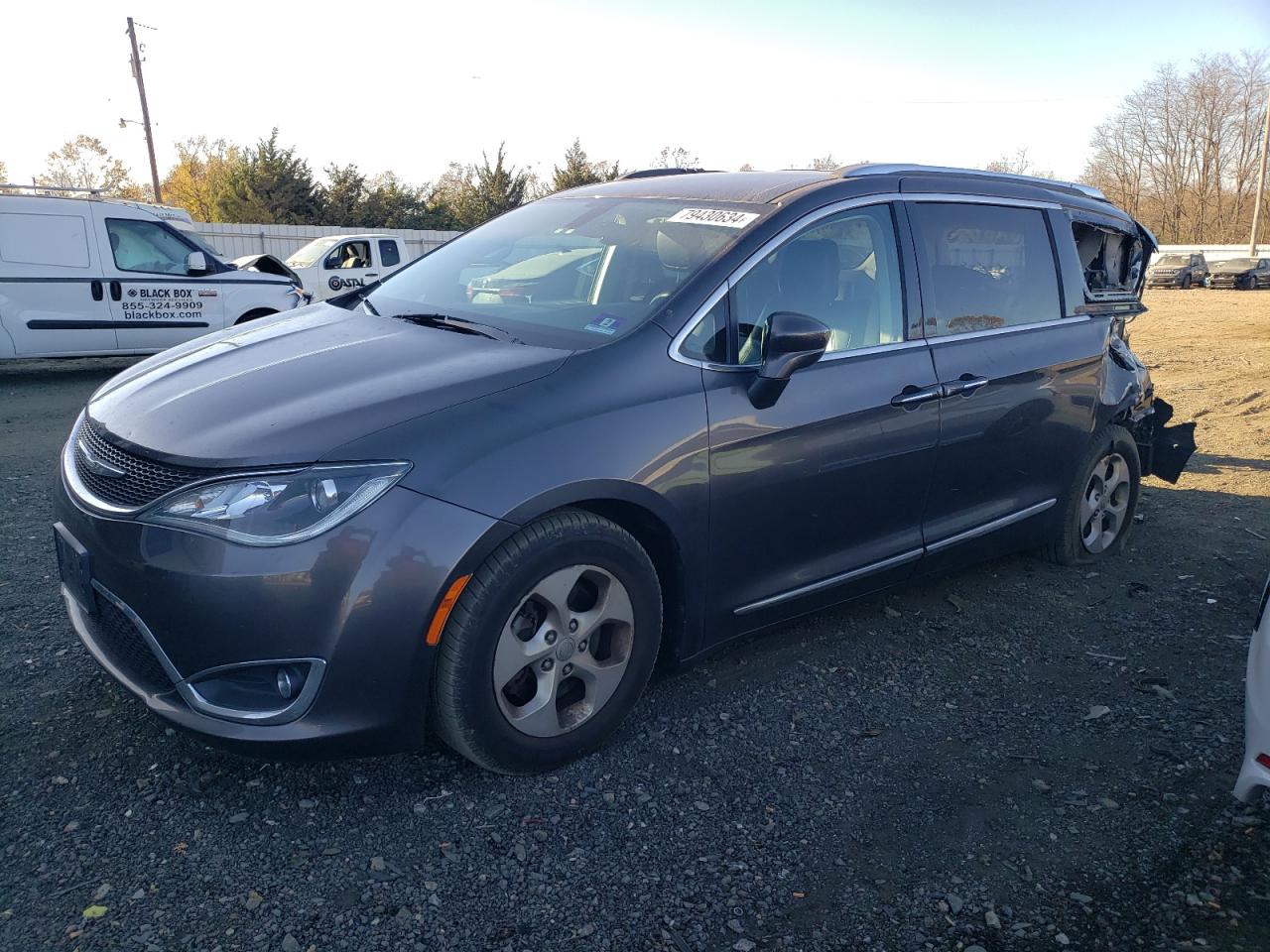 2017 Chrysler Pacifica VIN 2C4RC1EG7HR614488
