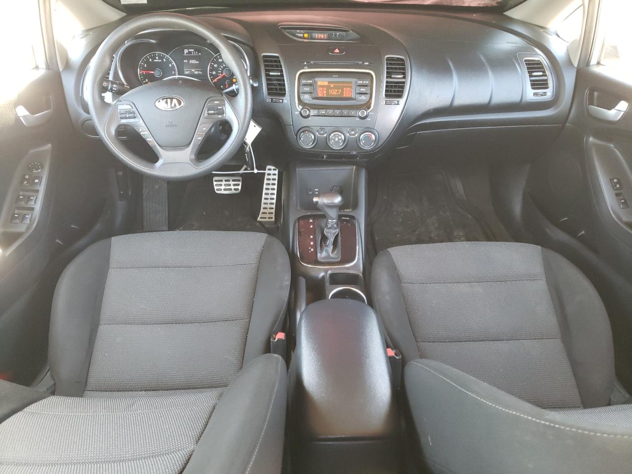 2018 KIA Forte VIN 3KPFK4A75JE237437 Copart auction photo, front end / side damage thumbnail 8