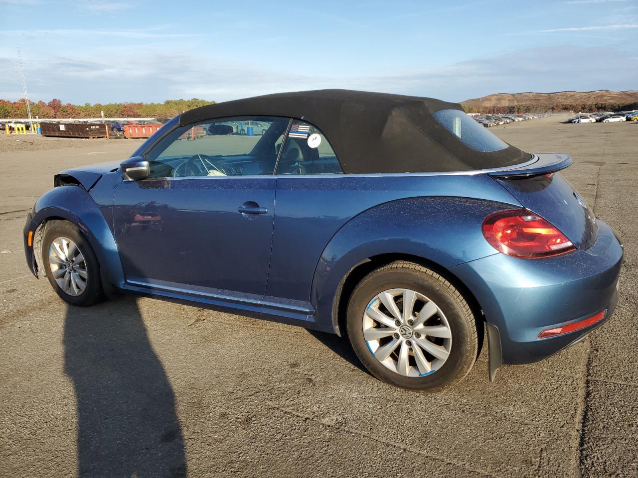 2018 Volkswagen Beetle VIN 3VW5DAAT0JM515021 Copart auction photo, front end / minor dent/scratches damage thumbnail 2