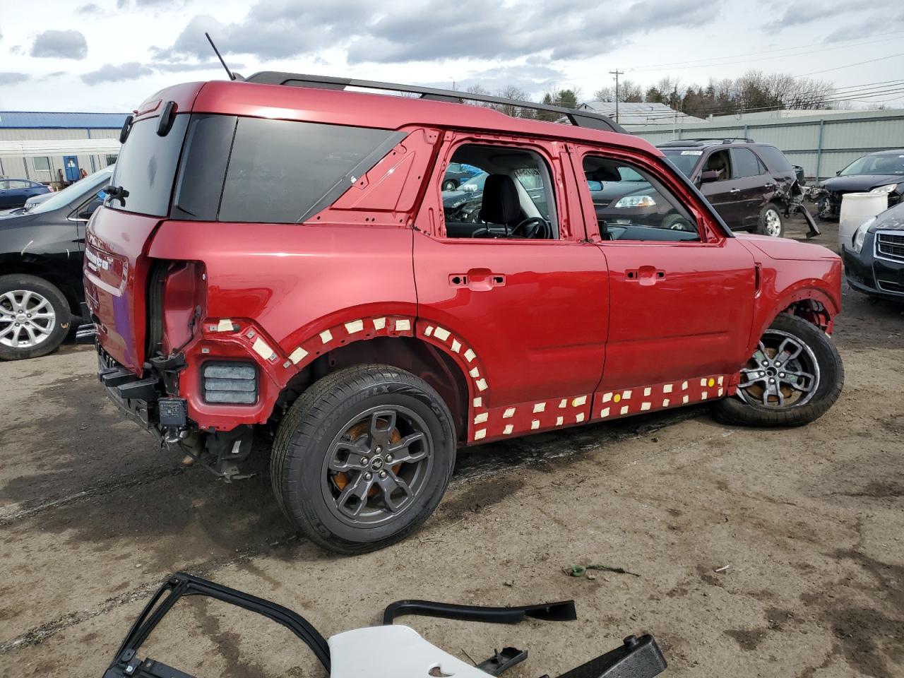 2021 Ford Bronco VIN 3FMCR9B62MRA99172 Copart auction photo, front end / partial repair damage thumbnail 3