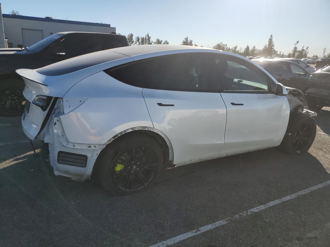 2023 Tesla Model Y VIN 7SAYGDEE4PA107803 Copart auction photo, front end / side damage thumbnail 3