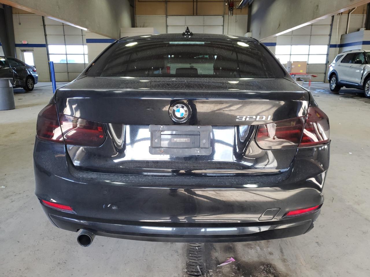 2013 BMW 3er VIN WBA3B1C51DF078369 Copart auction photo, rear end / side damage thumbnail 6