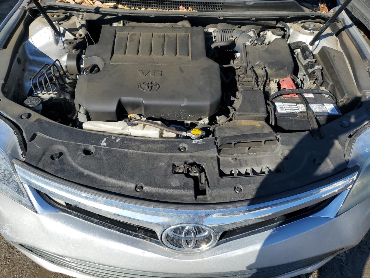 2014 Toyota Avalon VIN 4T1BK1EB3EU113410 Copart auction photo, minor dent/scratches damage thumbnail 11