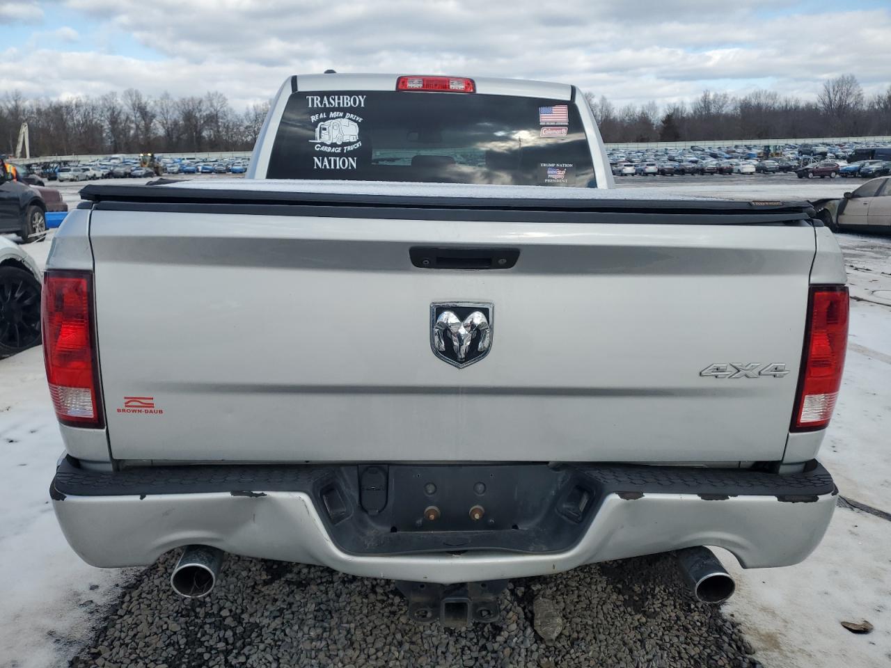2015 RAM 1500 VIN 1C6RR7KT9FS683091 Copart auction photo, side damage thumbnail 6
