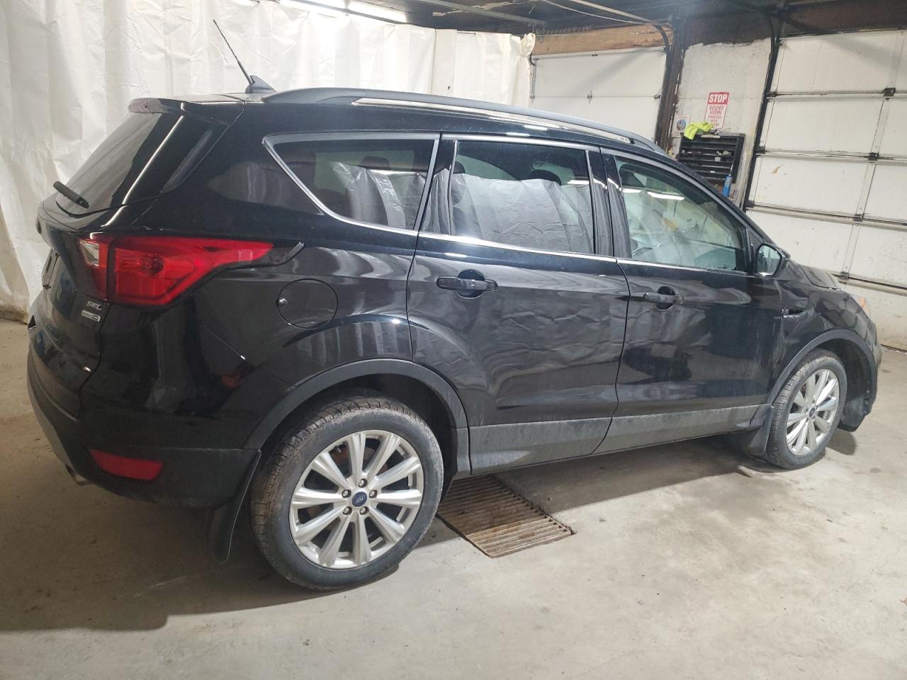2019 Ford Escape VIN 1FMCU9HD5KUC47308 Copart auction photo, front end damage thumbnail 3