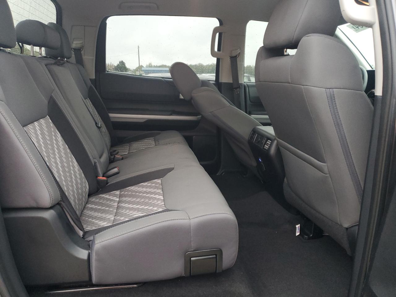 2019 Toyota Tundra VIN 5TFEM5F12KX136390 Copart auction photo, rear end damage thumbnail 10