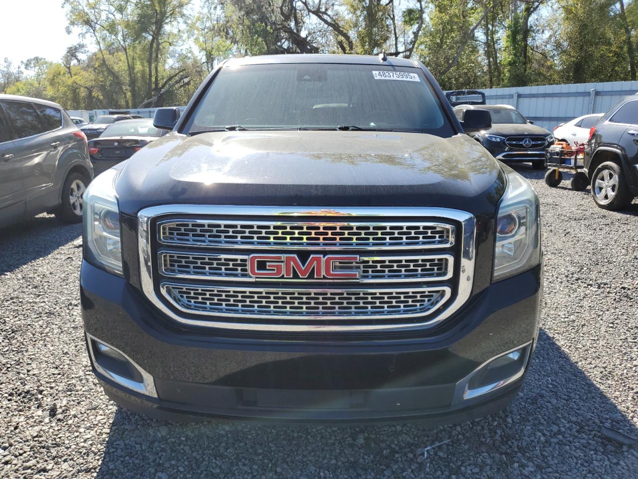 2015 GMC Yukon VIN 1GKS2BKC1FR205115 Copart auction photo, side / front end damage thumbnail 5
