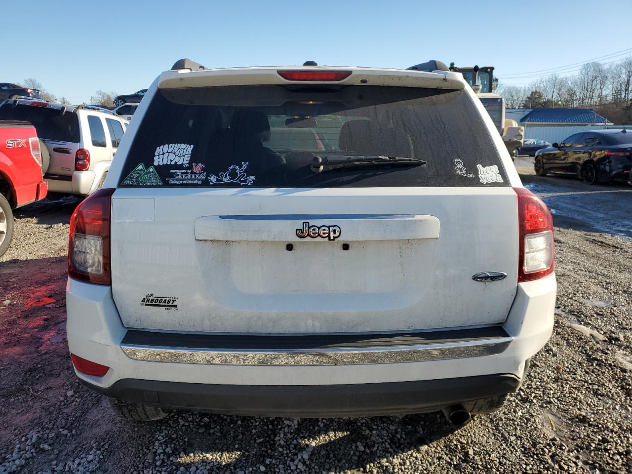 2017 Jeep Compass VIN 1C4NJCEB2HD165857 Copart auction photo, normal wear / minor dent/scratches damage thumbnail 6