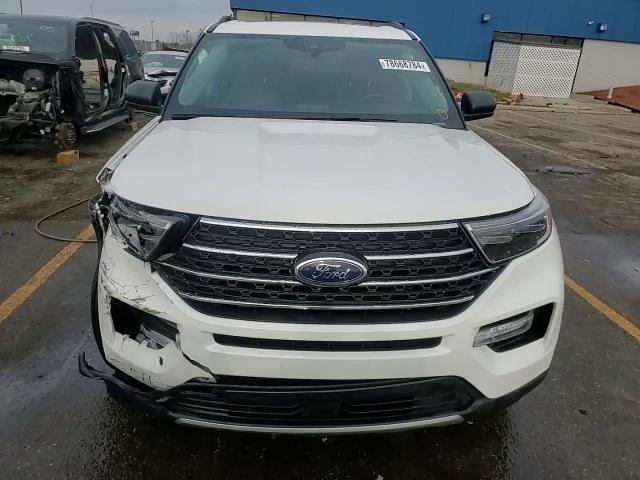 2022 Ford Explorer VIN 1FMSK8DH7NGB17358 Copart auction photo, front end / side damage thumbnail 14
