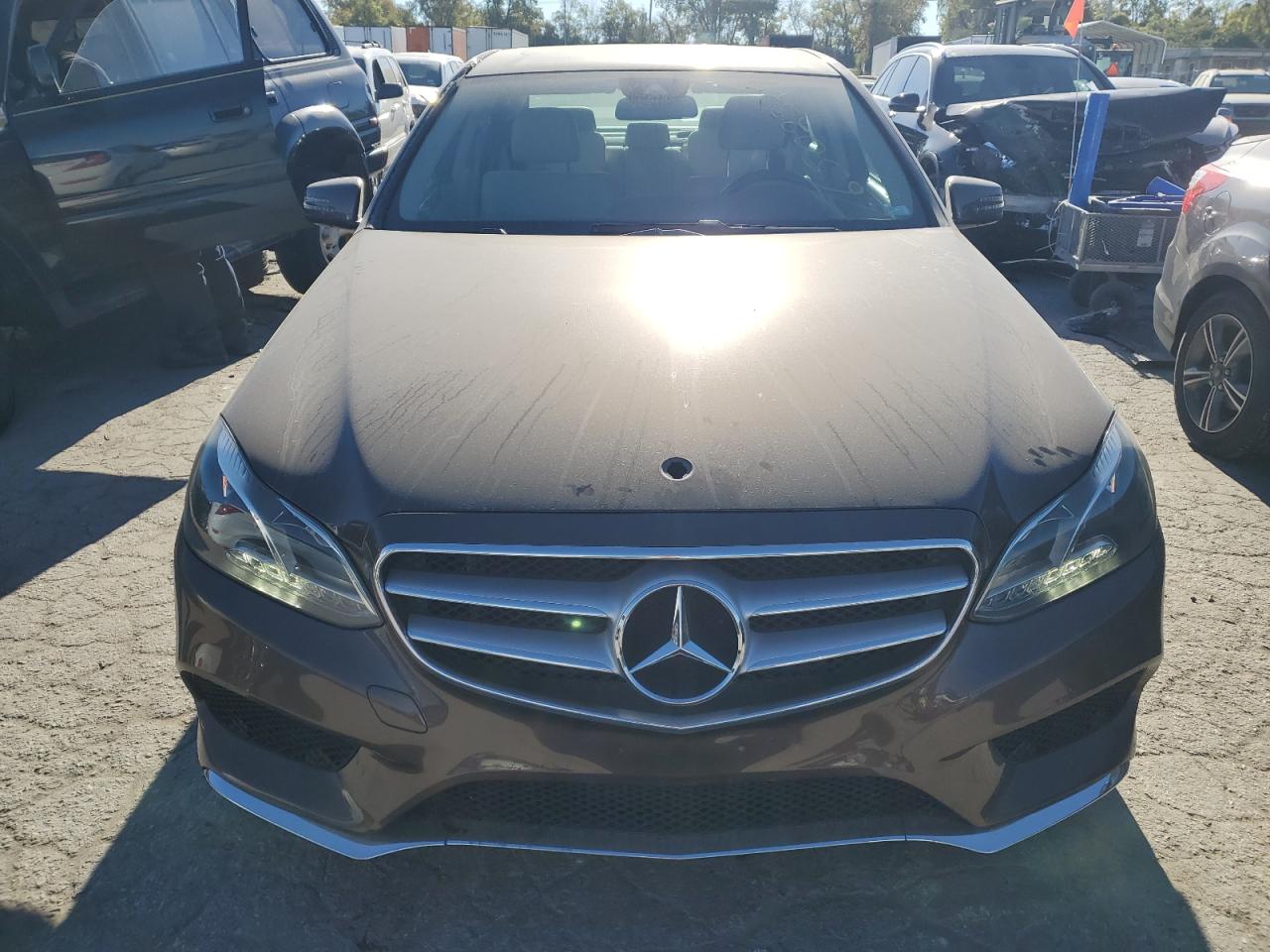 2015 Mercedes-Benz E-klasse VIN WDDHF8JB9FB128479 Copart auction photo, rear end damage thumbnail 5