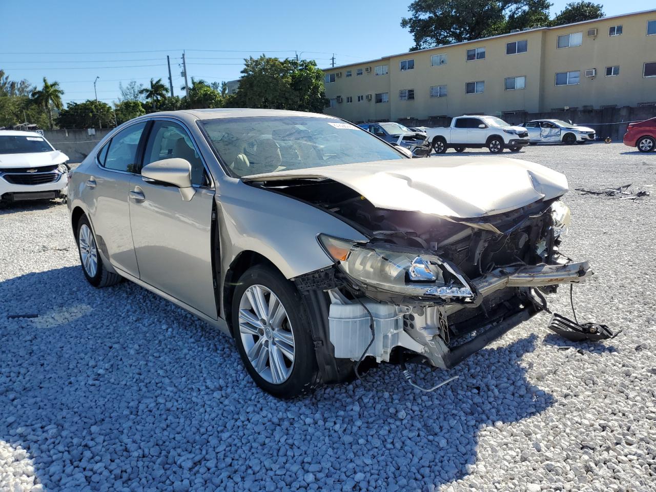 2013 Lexus ES VIN JTHBK1GGXD2012614 Copart auction photo, front end / minor dent/scratches damage thumbnail 4