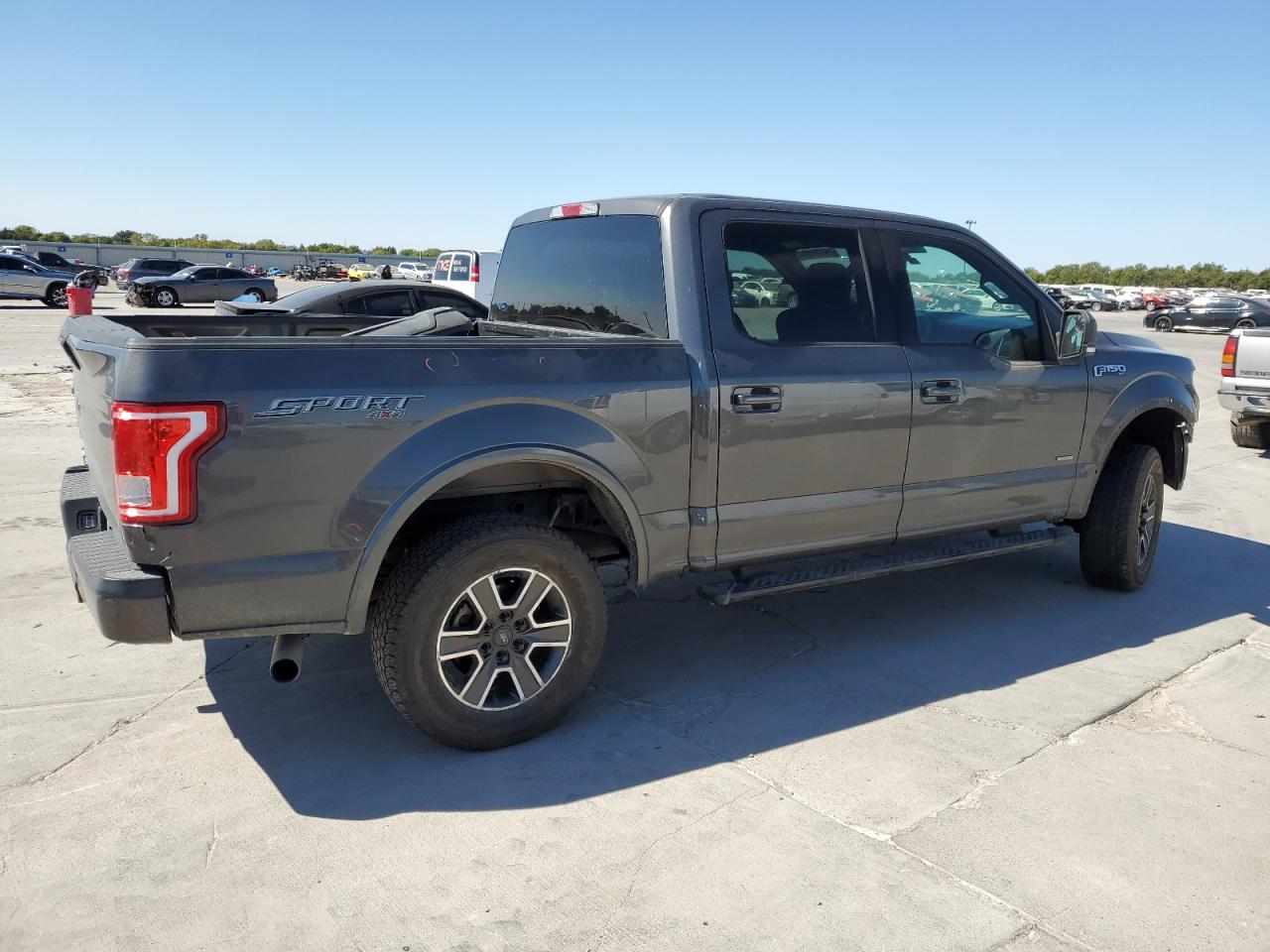2016 Ford F-150 VIN 1FTEW1EP2GKF03785 Copart auction photo, front end damage thumbnail 3