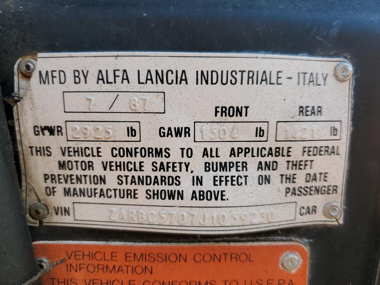 1988 Alfa Romeo Spider VIN ZARBC5707J1059230 Copart auction photo, all over damage thumbnail 12