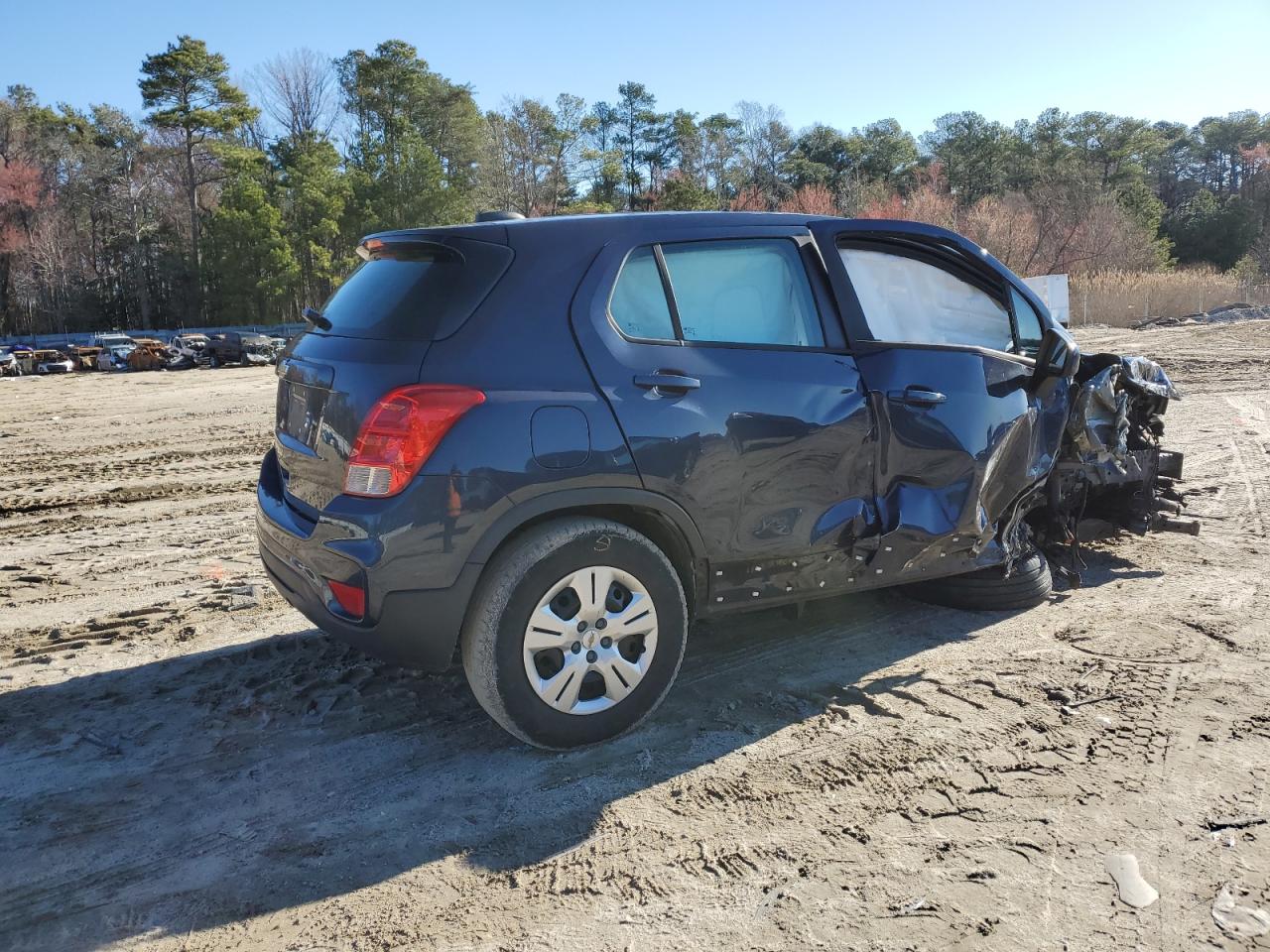 2019 Chevrolet Trax VIN 3GNCJKSBXKL177964 Copart auction photo, mechanical / rollover damage thumbnail 3