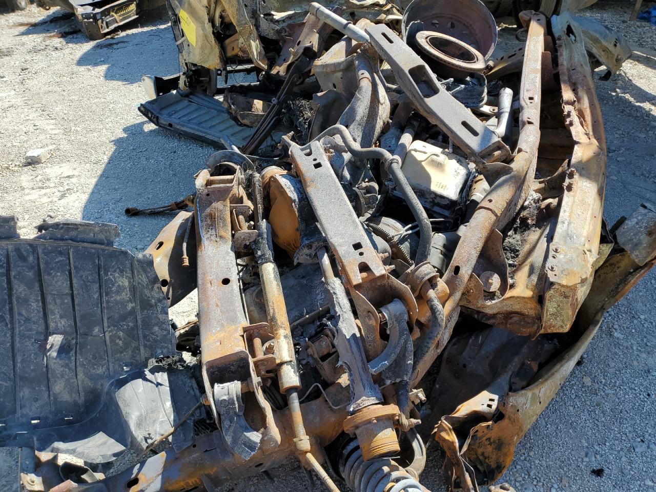 2004 Ford F-150 VIN 1FTPX14584FA32347 Copart auction photo, all over / burn damage thumbnail 7