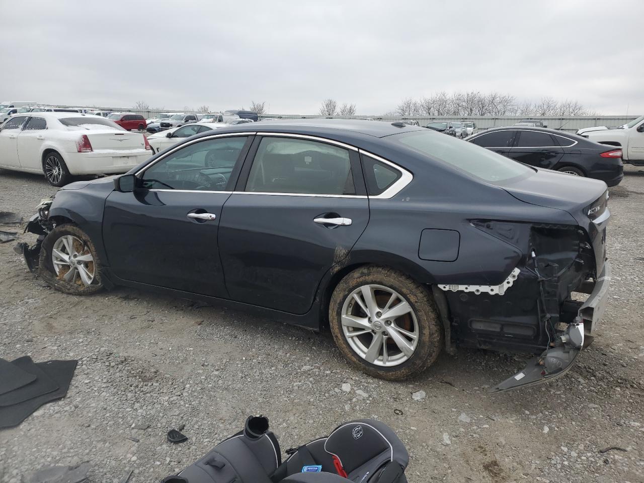 2015 Nissan Altima VIN 1N4AL3AP7FC267609 Copart auction photo, front end / rear end damage thumbnail 2