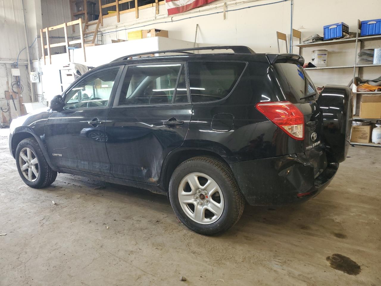 2007 Toyota RAV 4 VIN JTMBK31V076025812 Copart auction photo, mechanical / rear end damage thumbnail 2