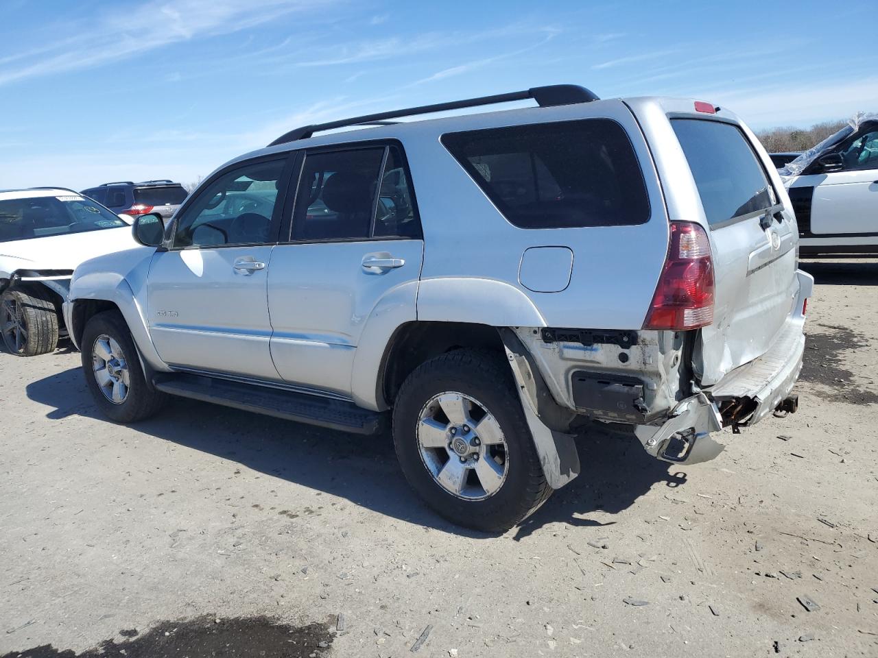 2005 Toyota 4Runner VIN JTEBU14R050056180 Copart auction photo, rear end / front end damage thumbnail 2