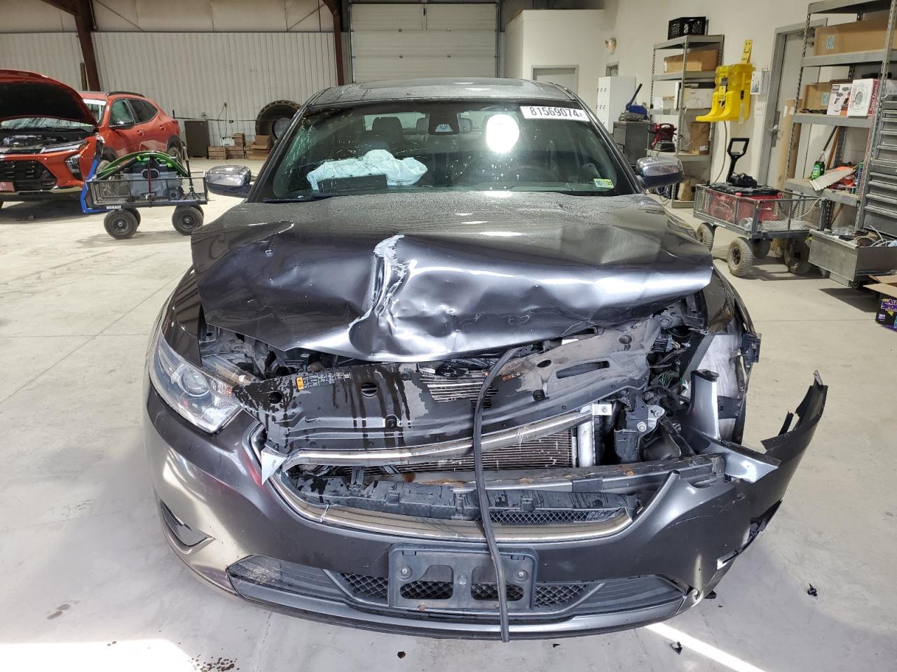 2017 Ford Taurus VIN 1FAHP2F85HG117721 Copart auction photo, front end damage thumbnail 5