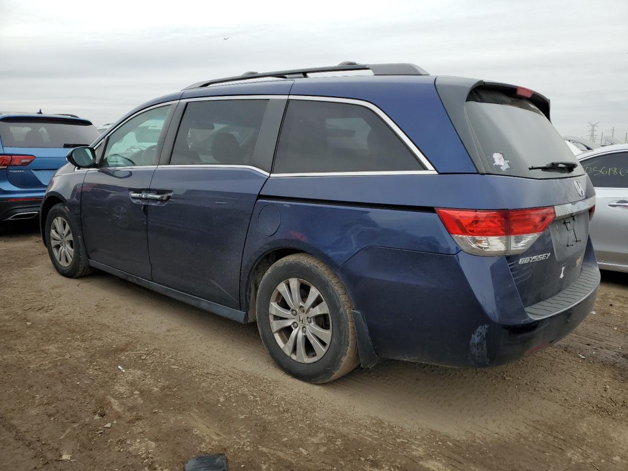2015 Honda Odyssey VIN 5FNRL5H43FB123143 Copart auction photo, front end / minor dent/scratches damage thumbnail 2