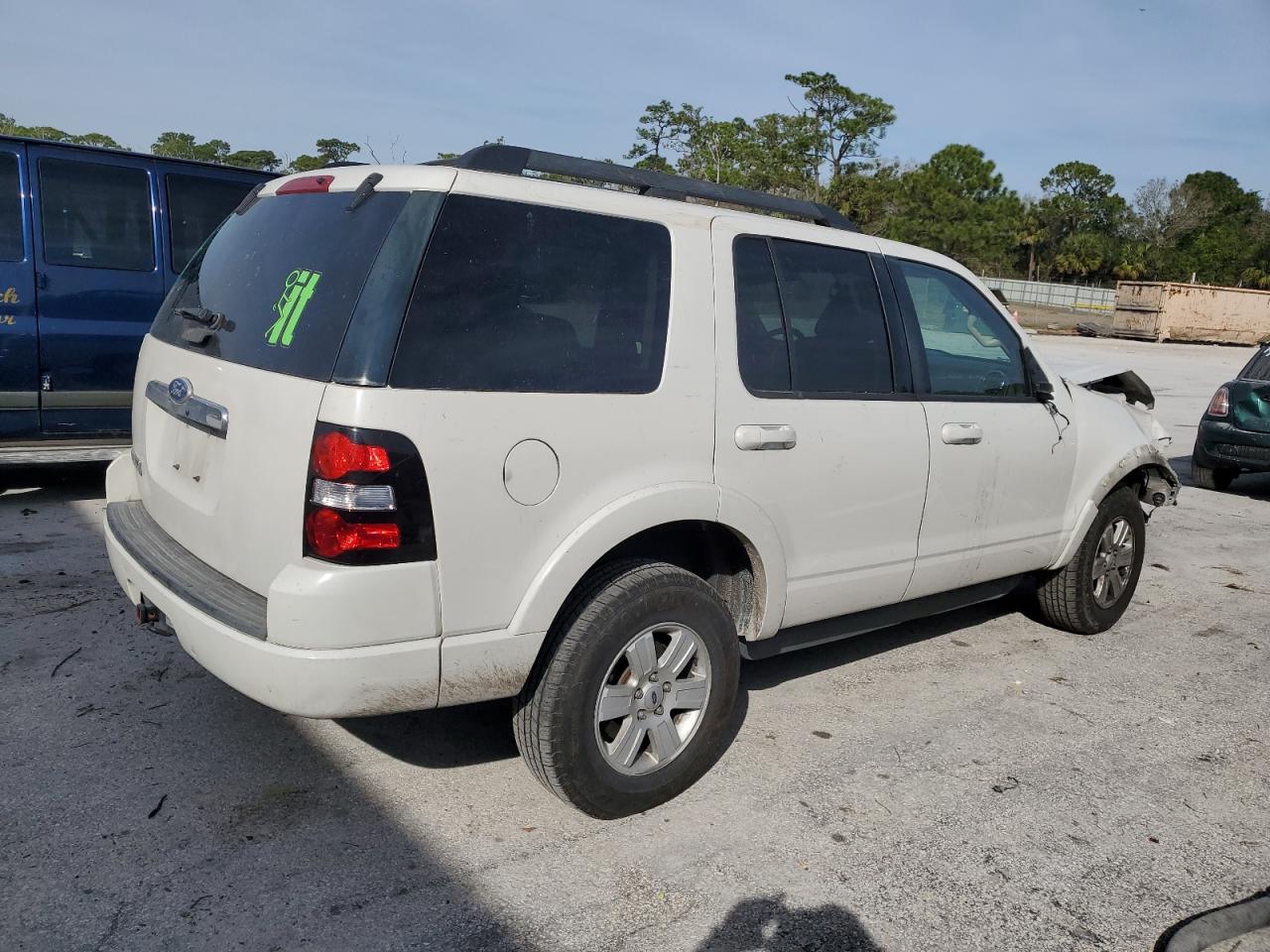 2010 Ford Explorer VIN 1FMEU6DE6AUA76038 Copart auction photo, front end / minor dent/scratches damage thumbnail 3