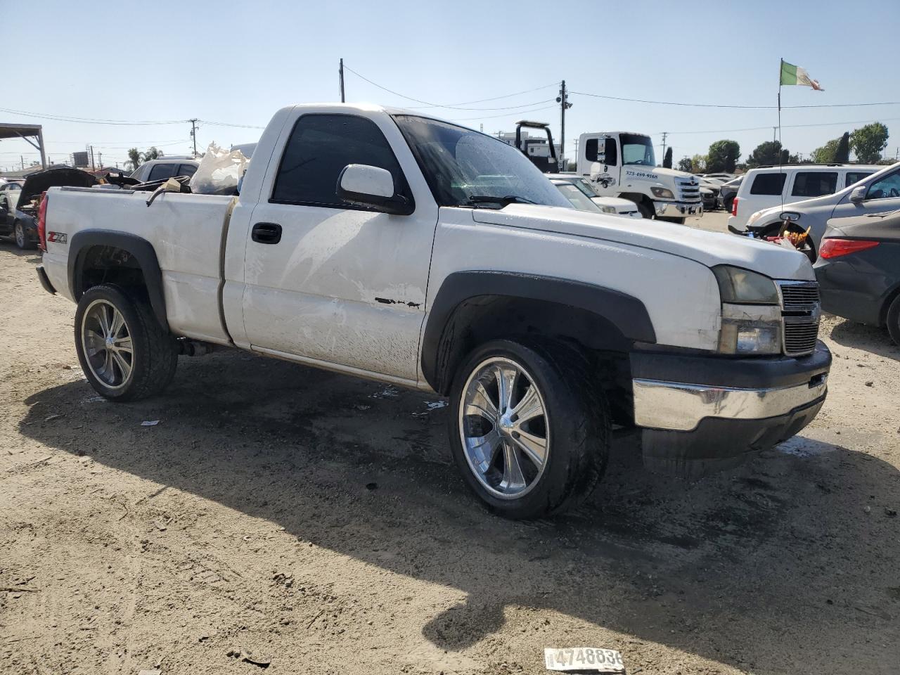 2007 Chevrolet Silverado VIN 3GCEK14V57G154818 Copart auction photo, vandalism / stripped damage thumbnail 4