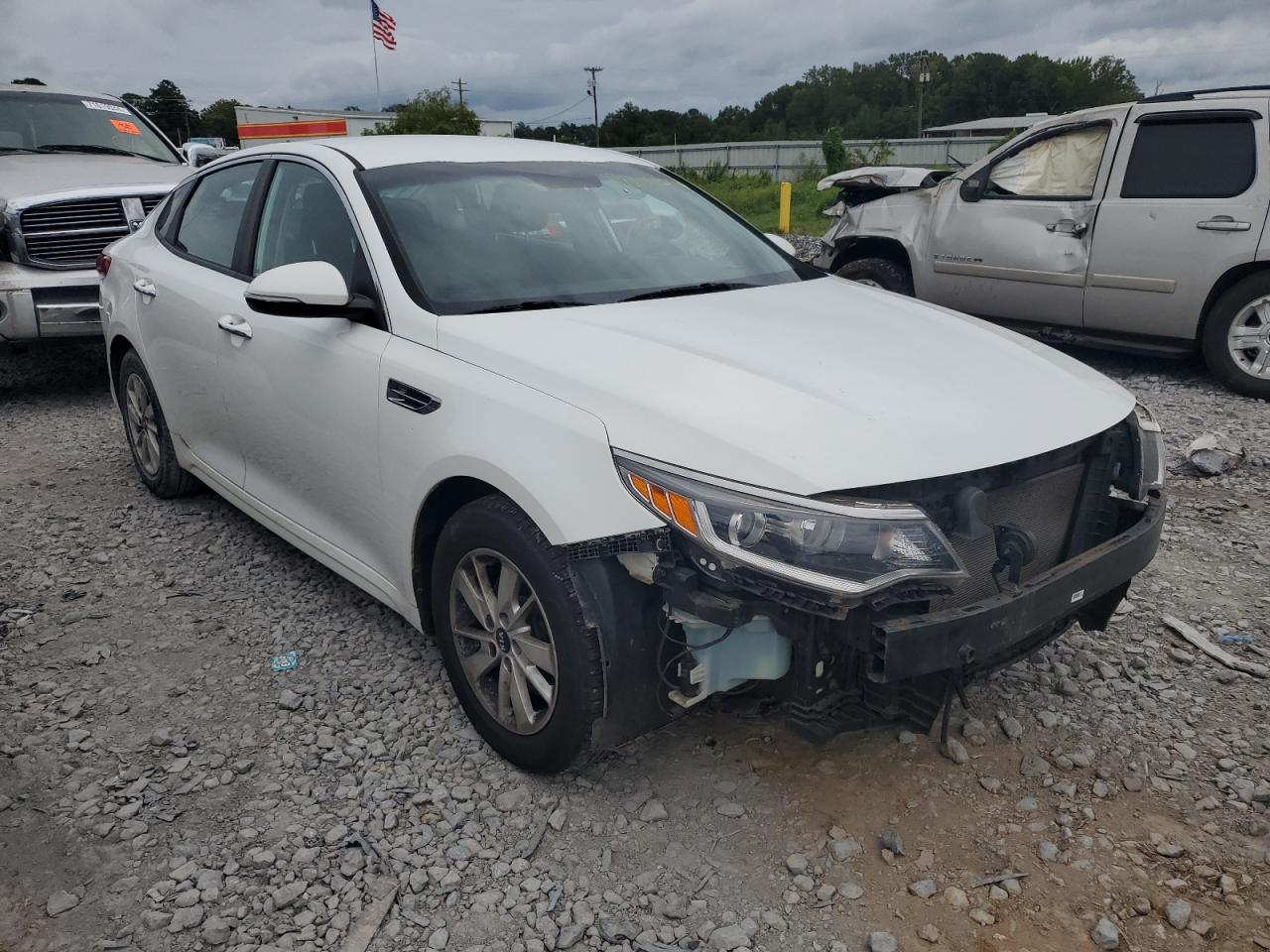 2016 KIA Optima VIN KNAGT4L31G5084245 Copart auction photo, front end damage thumbnail 4