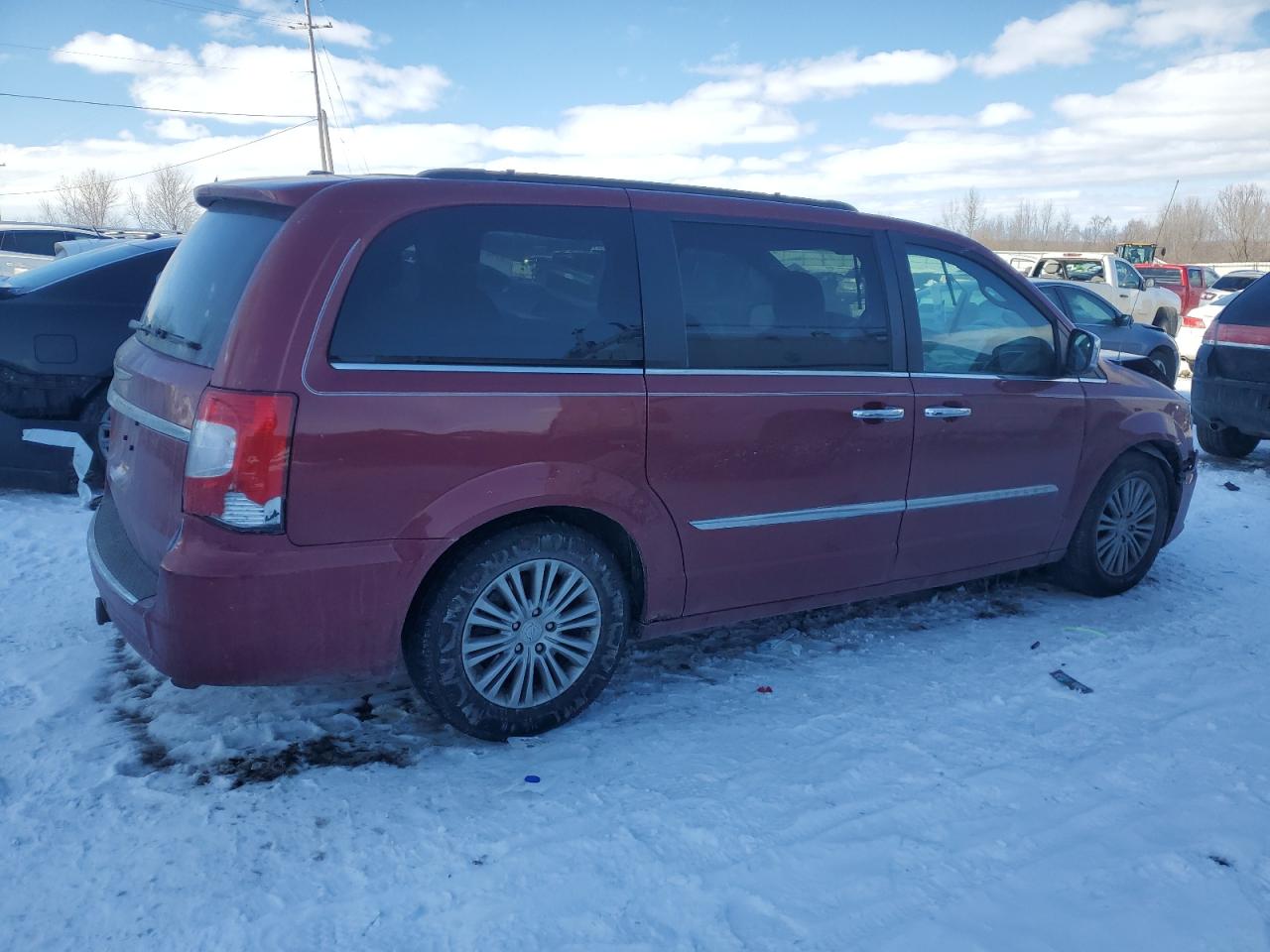 2014 Chrysler Town & Country VIN 2C4RC1CG3ER374502 Copart auction photo, front end damage thumbnail 3