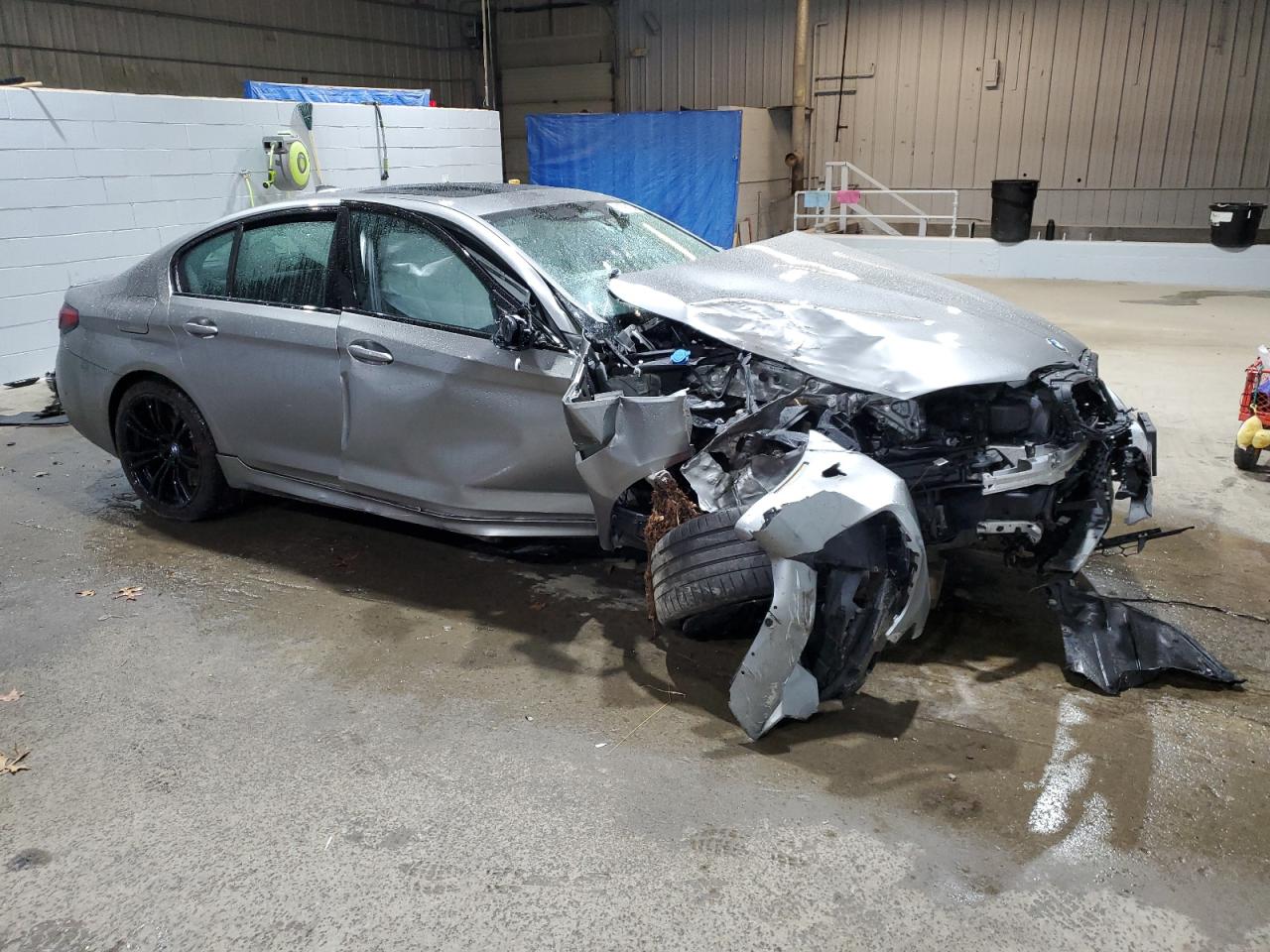 2021 BMW M5 VIN WBS83CH08MCF25436 Copart auction photo, front end damage thumbnail 4