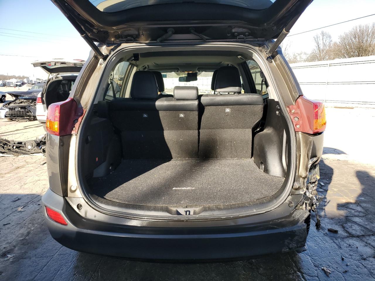 2015 Toyota RAV 4 VIN 2T3DFREV9FW277792 Copart auction photo, rear end damage thumbnail 6