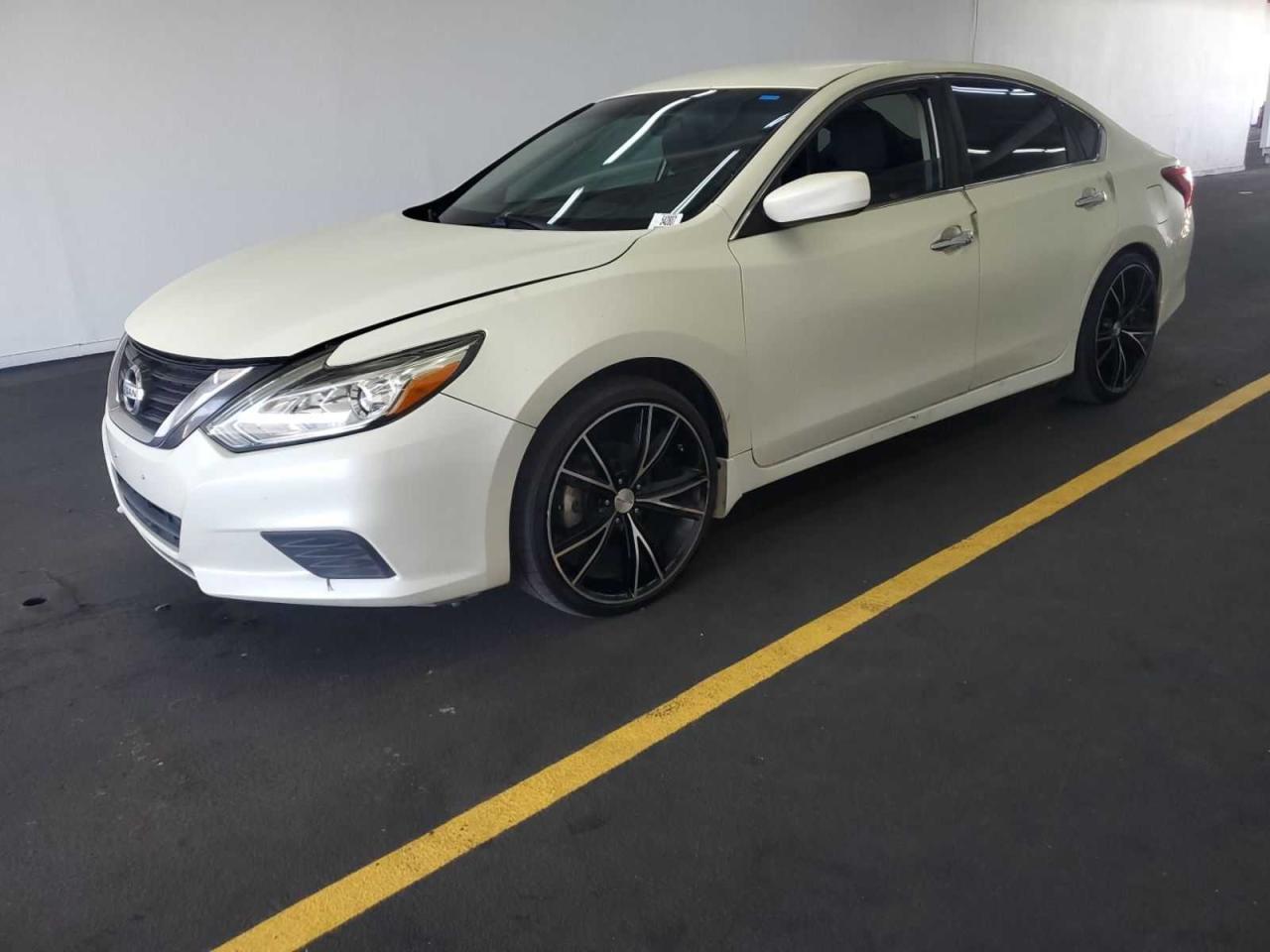 2016 Nissan Altima VIN 1N4AL3AP2GN327804