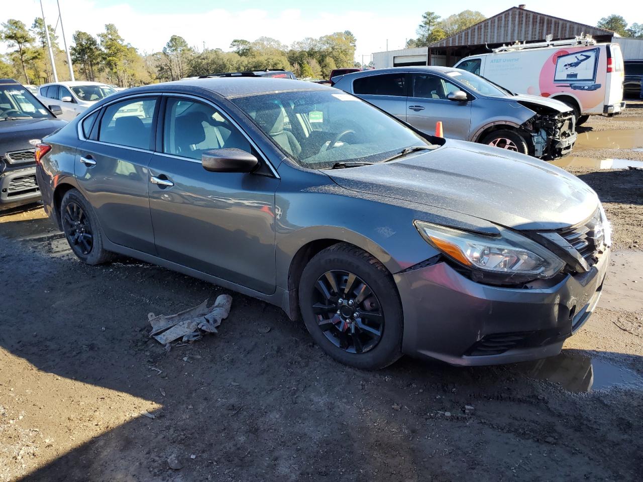 2017 Nissan Altima VIN 1N4AL3APXHN344920 Copart auction photo, front end damage thumbnail 4