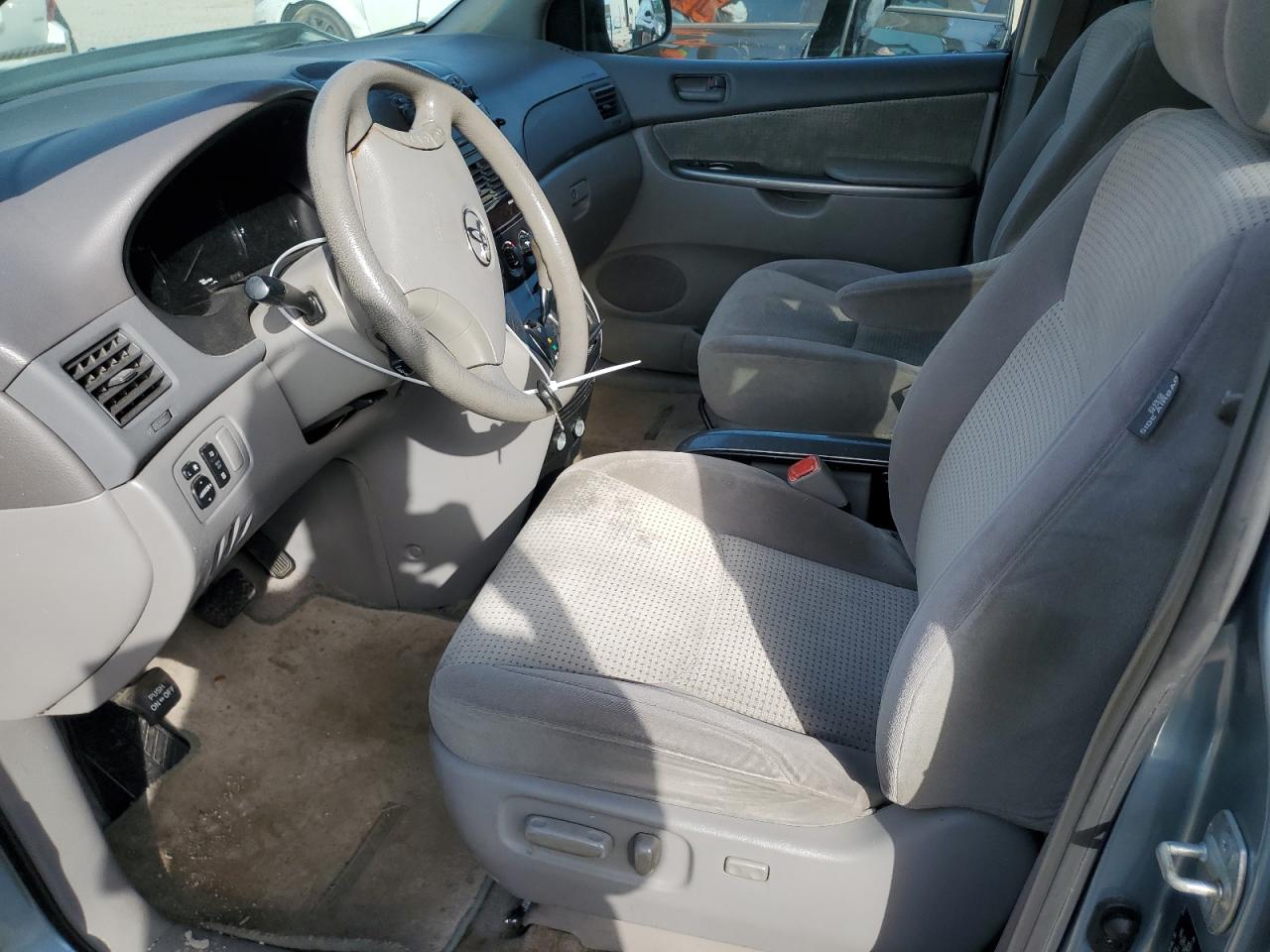 2007 Toyota Sienna VIN 5TDZK23C87S021155 Copart auction photo, front end damage thumbnail 7