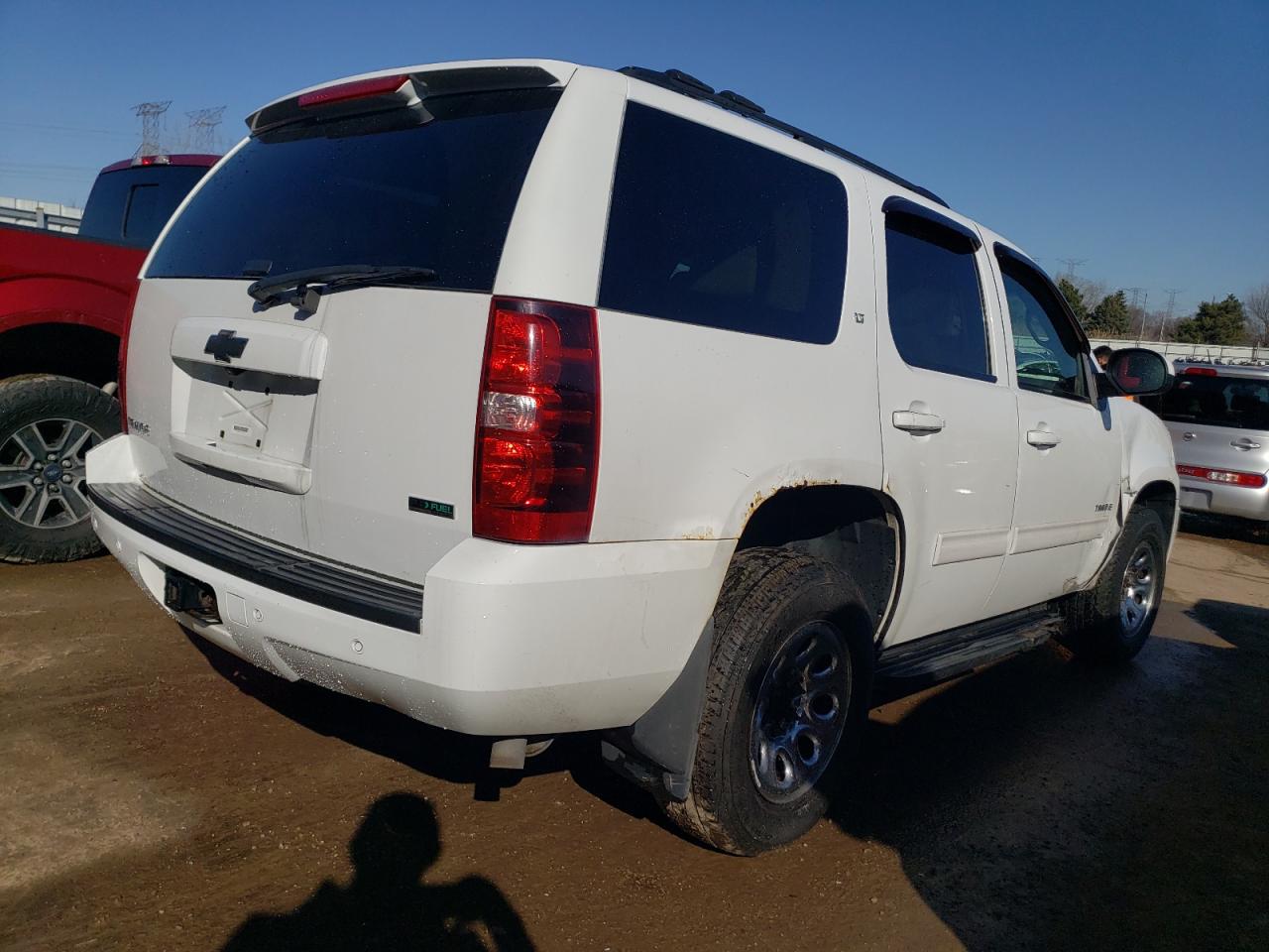 2011 Chevrolet Tahoe VIN 1GNSKBE01BR201905 Copart auction photo, side / minor dent/scratches damage thumbnail 3